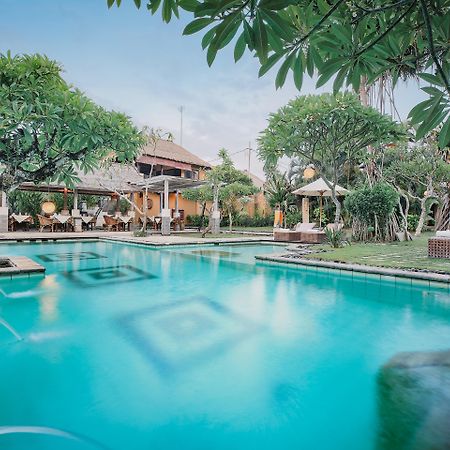 วิสาขา ซานูร์ Hotel ภายนอก รูปภาพ