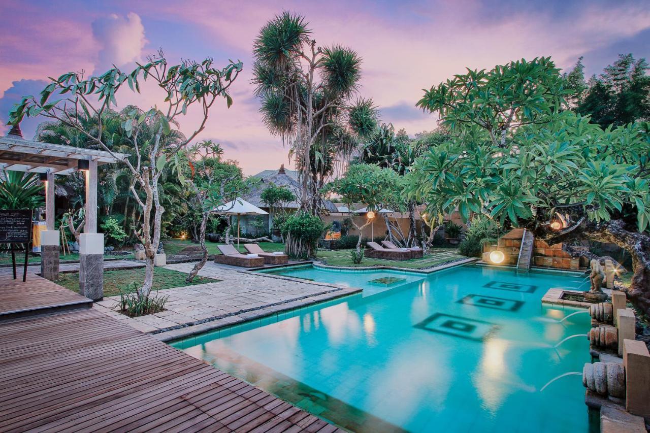 วิสาขา ซานูร์ Hotel ภายนอก รูปภาพ