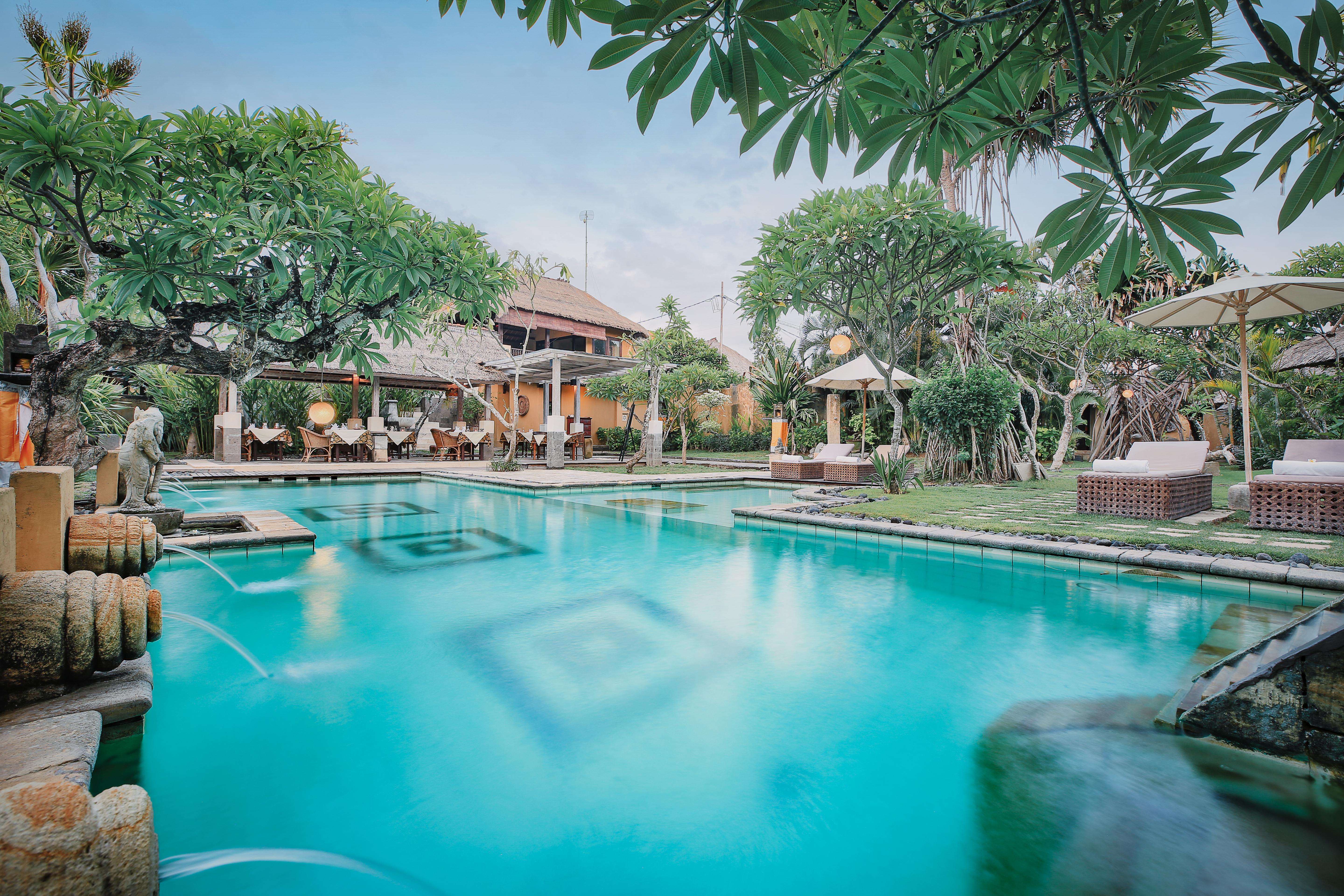 วิสาขา ซานูร์ Hotel ภายนอก รูปภาพ