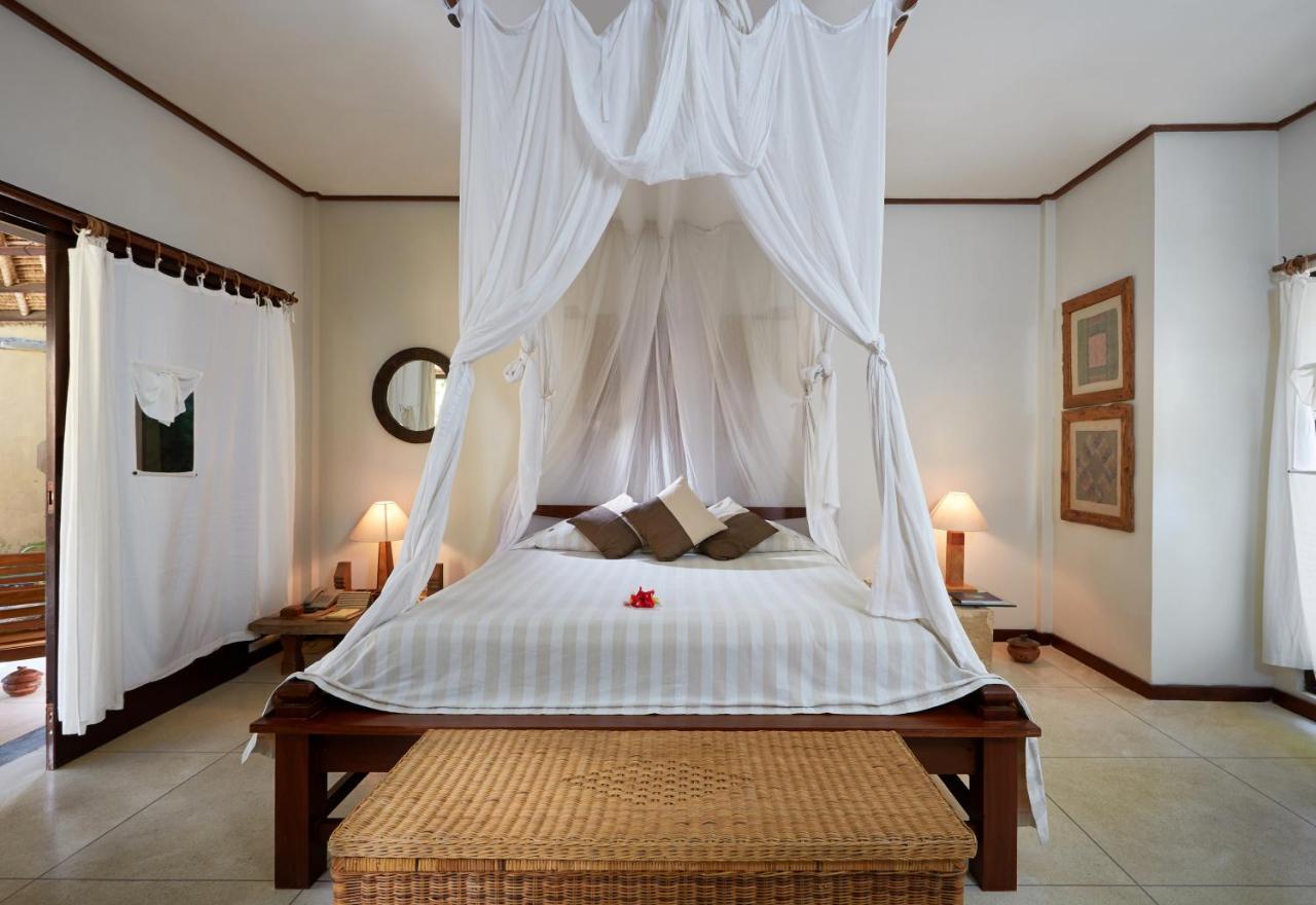 วิสาขา ซานูร์ Hotel ภายนอก รูปภาพ